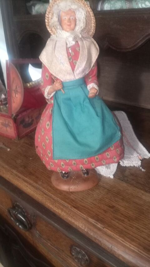 Lot 3 santons 30 Toulon (83)