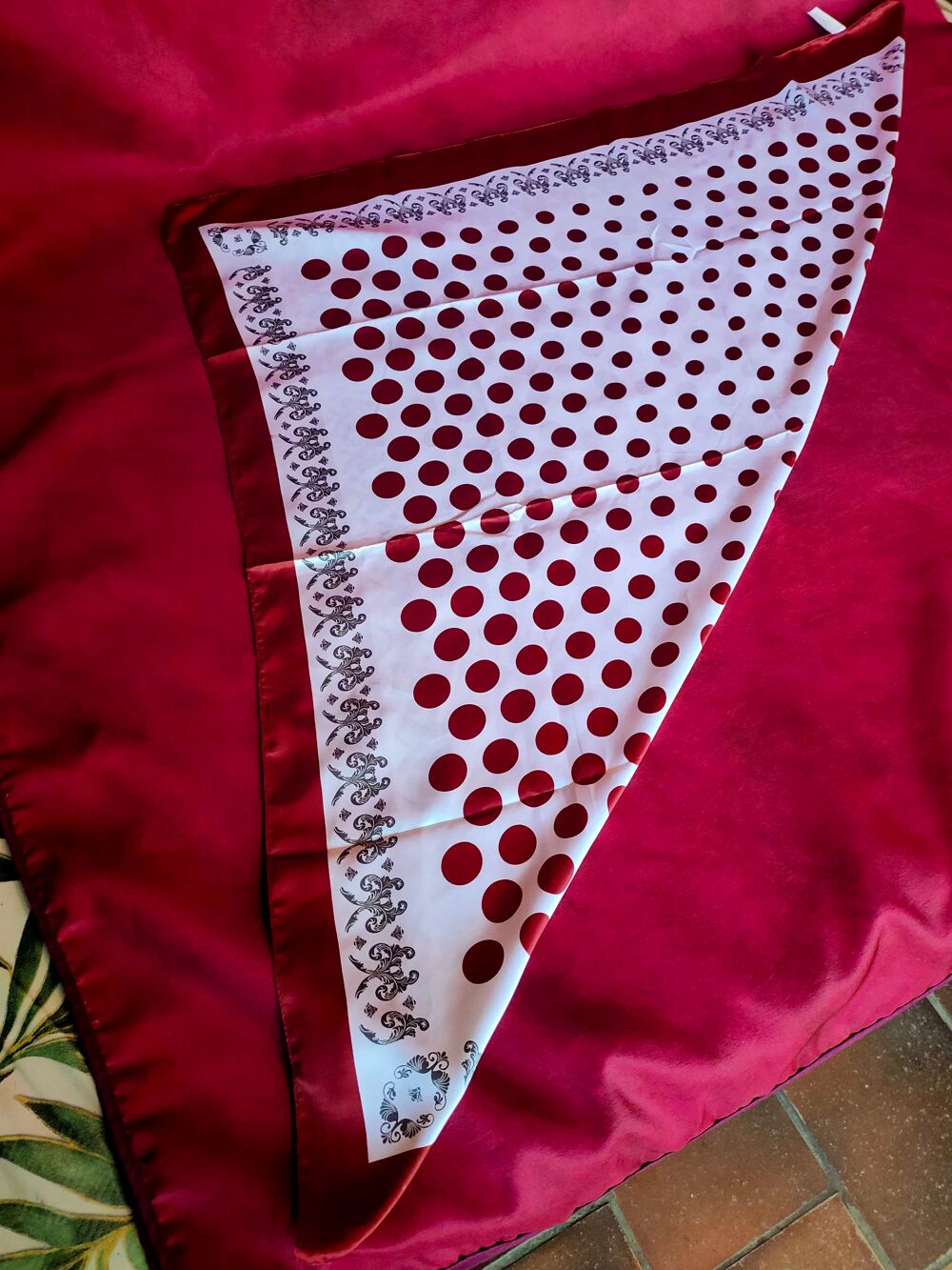 Foulard bouchara collection neuf Vêtements