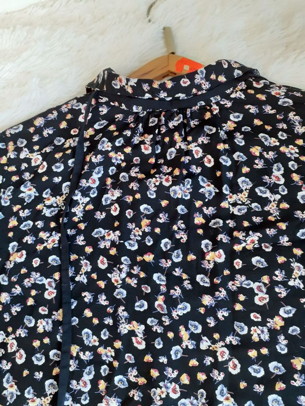 CHEMISIER "BERSHKA" taille L Vêtements