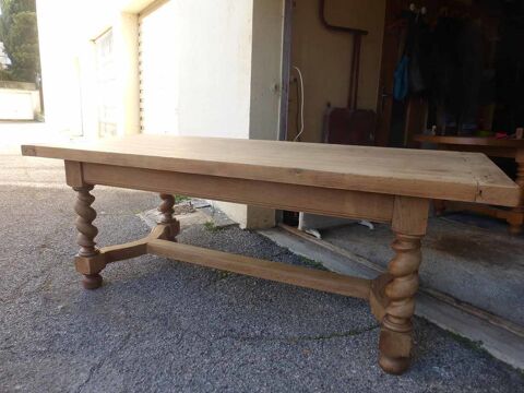Table ch�ne massif  fait par artisan menuisier (chevill�e) 200 Aix-en-Provence (13)