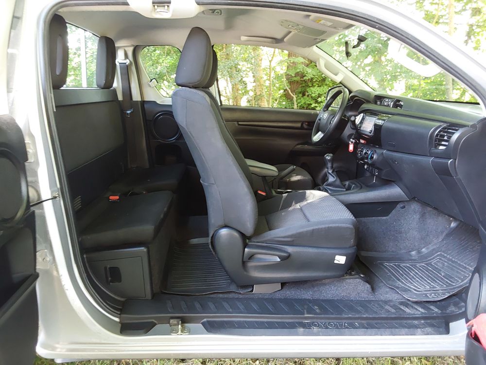 Hilux HILUX X-TRA CAB 4WD 2.4L 150 D-4D LECAP 2022 occasion 38080 Saint-Marcel-Bel-Accueil