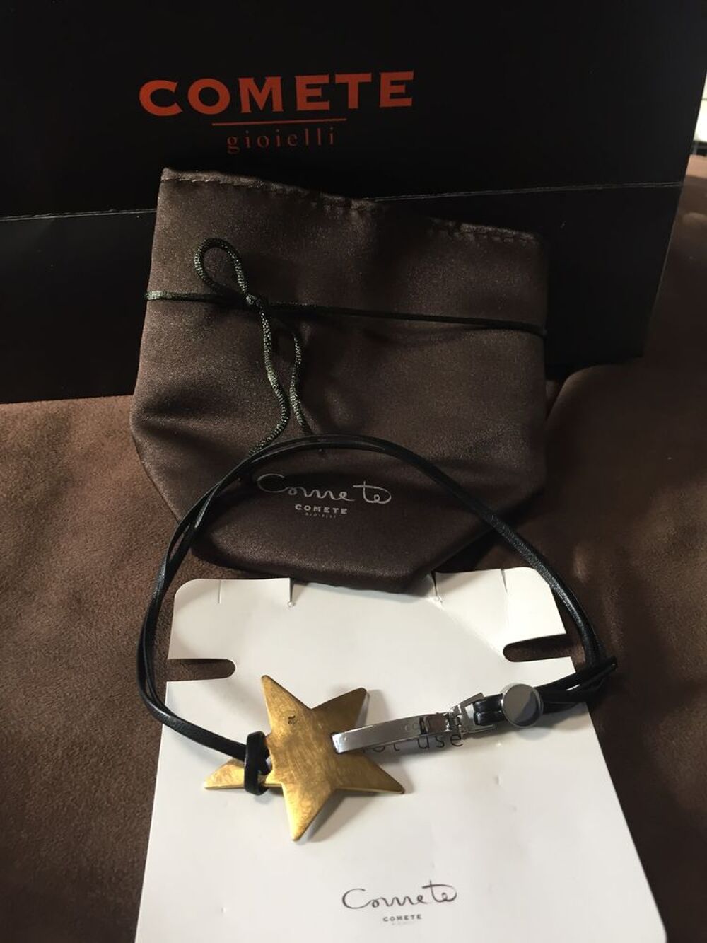 tour de coup marque com&egrave;te UBRM 102 Bijoux et montres