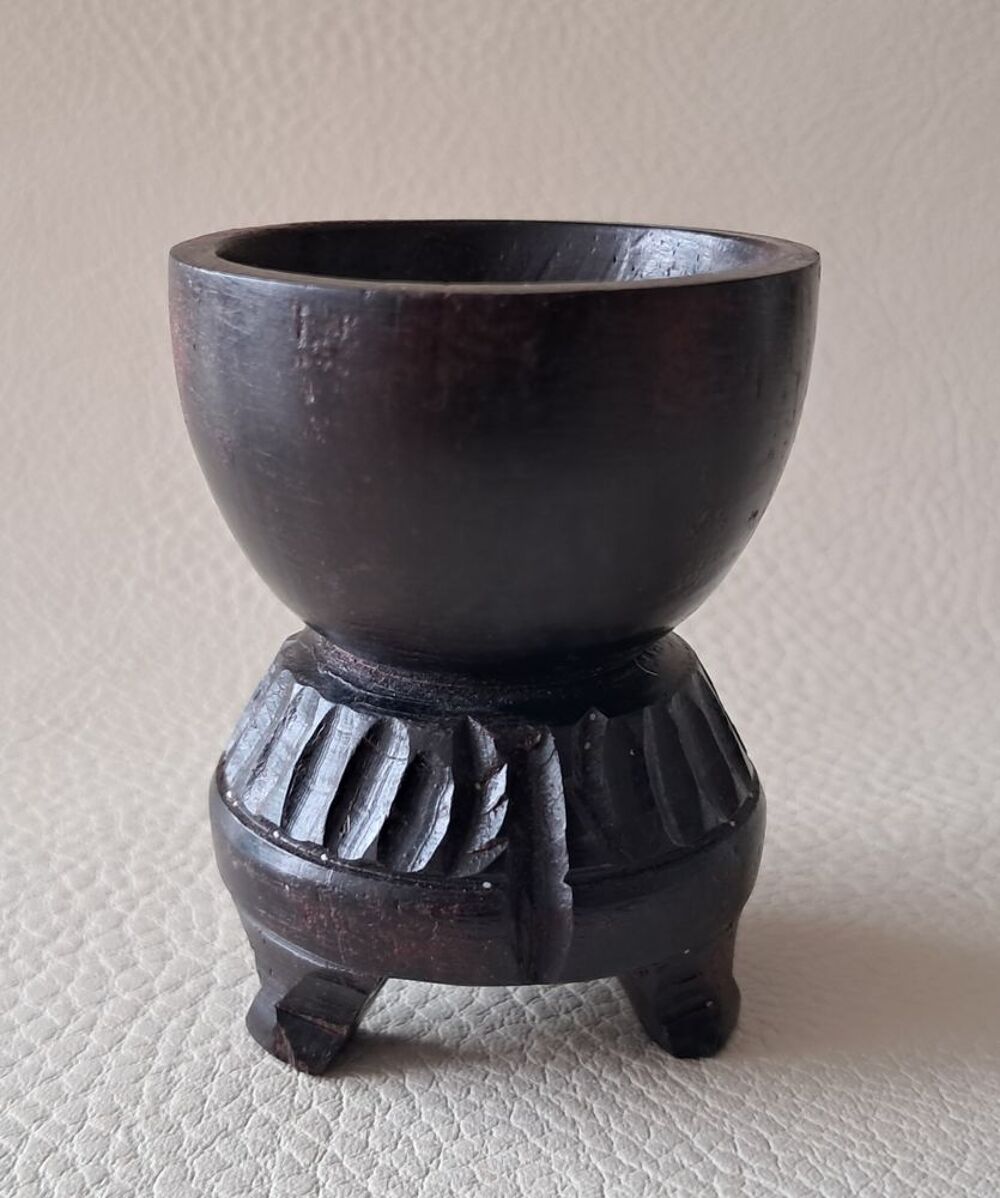lot de 2 coquetiers en bois sombre sculpt&eacute; style africain Décoration