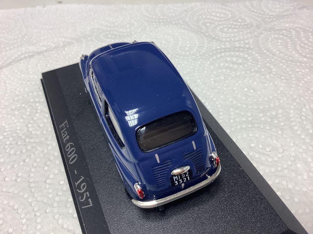 FI&Acirc;T 600 1957 1/43 voiture miniature 