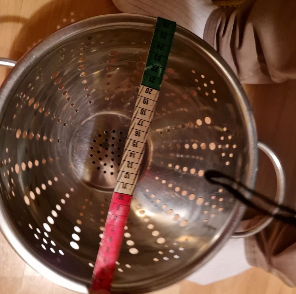 Passoire conique sur pied
Cuisine