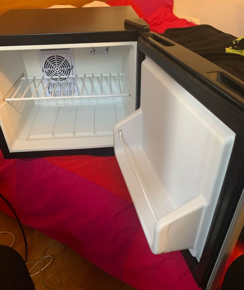 R&eacute;frig&eacute;rateur mini bar 17l Electroménager