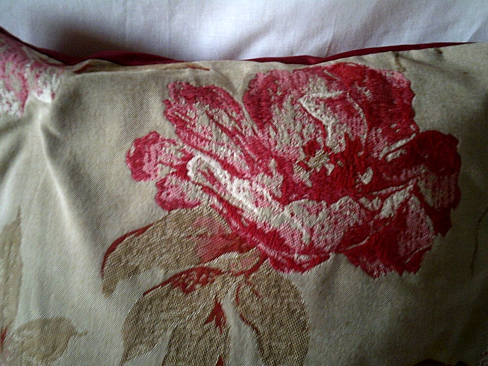 Housse de coussin en tissu ameublement fait main Décoration