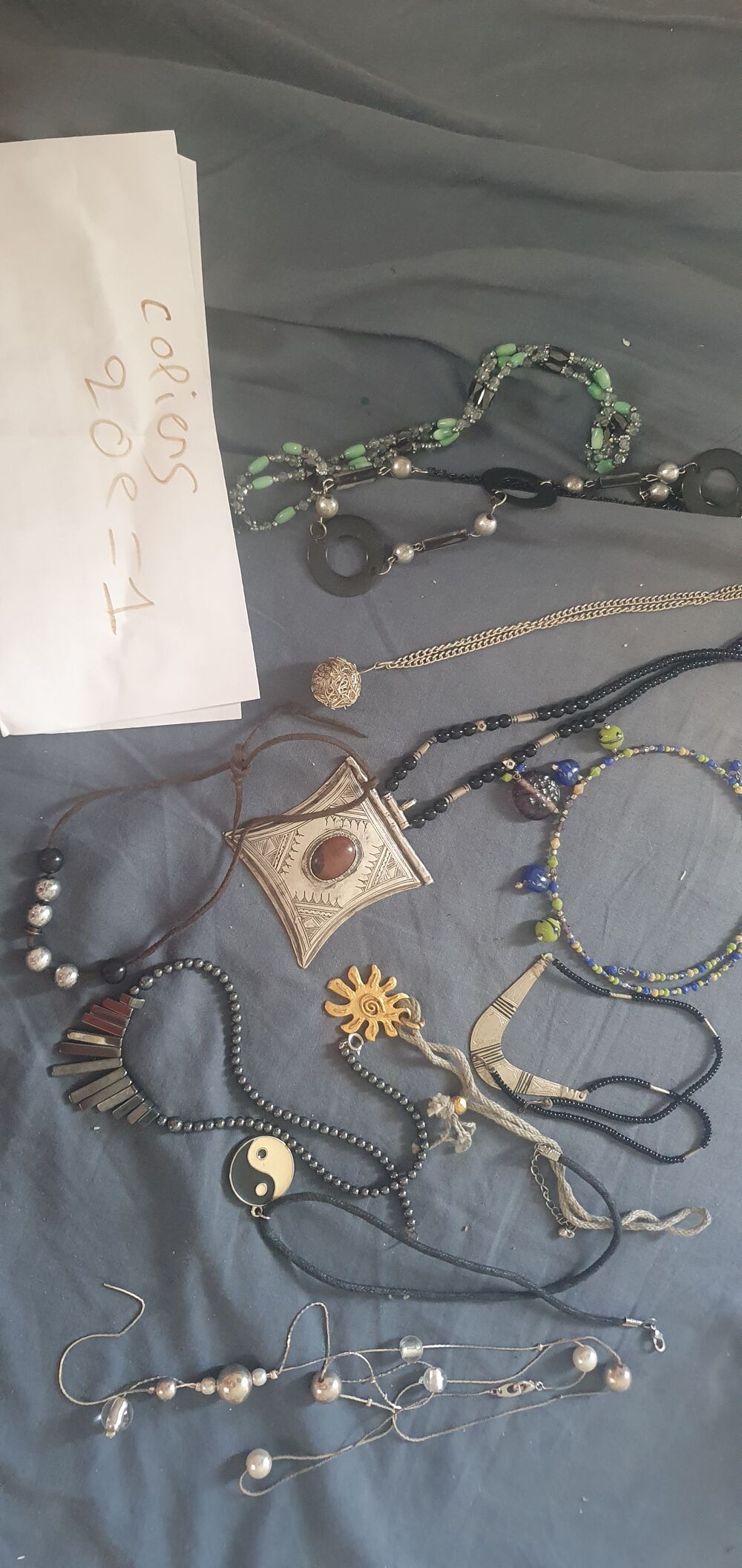 Je suis Audrey je mes bijoux collier bracelet bague Bijoux et montres