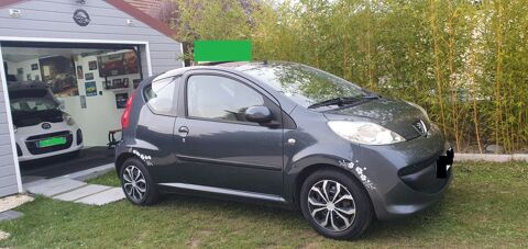 Peugeot 107 1L 68 CV trendy
