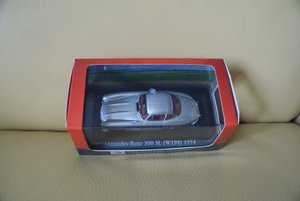 Voiture miniature MERCEDES BENZ 300SL NEUVE 
