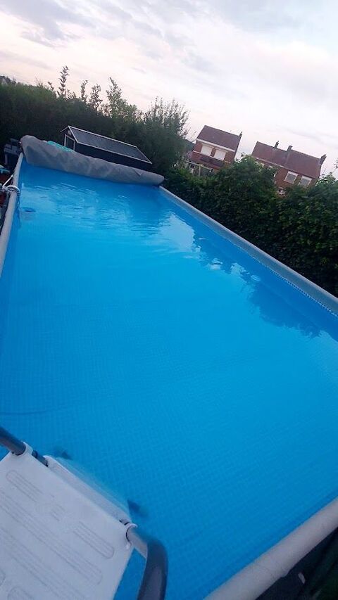 piscine hors sol Intex XTR 32m3 et son équipement Bully-les-Mines (62)