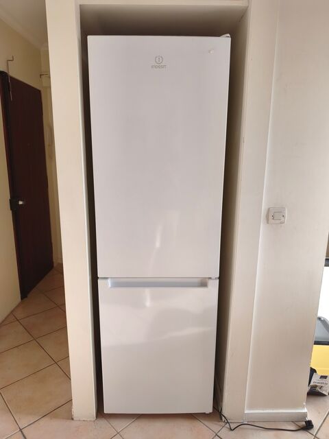 Réfrigérateur congélateur Indesit blanc 120 Le Port-Marly (78)