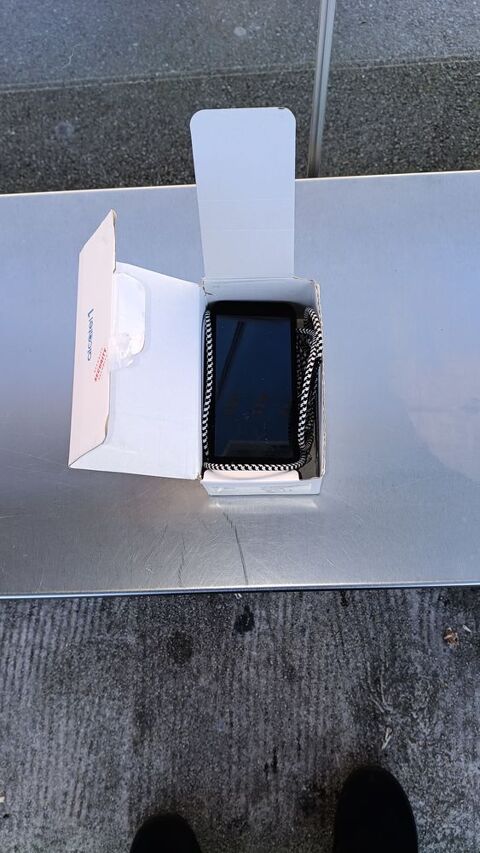 Je  un t�l�phone Alcatel portable tactile 30 Varennes-sur-Seine (77)