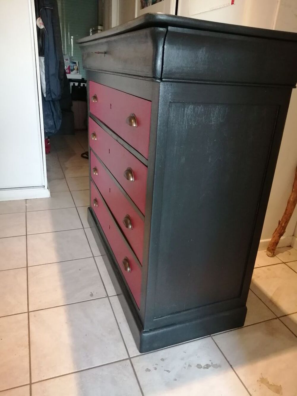 MEUBLE COMMODE RENOVE EN PARFAIT ETAT Meubles