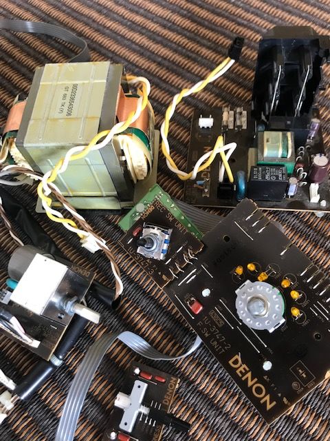 Ampli Denon PMA 700 10 Nice (06)