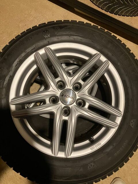 Pi&egrave;ces et &eacute;quipements Voiture Pi&egrave;ces et &eacute;quipements Voiture  occasion Geneuille 25870