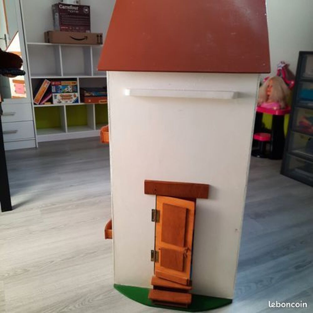 R&eacute;alis&eacute;e par un &eacute;b&eacute;niste , Maison de poup&eacute;e en bois Jeux / jouets