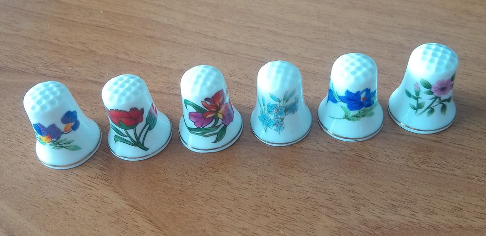 Lot de 6 d&eacute;s &agrave; coudre 