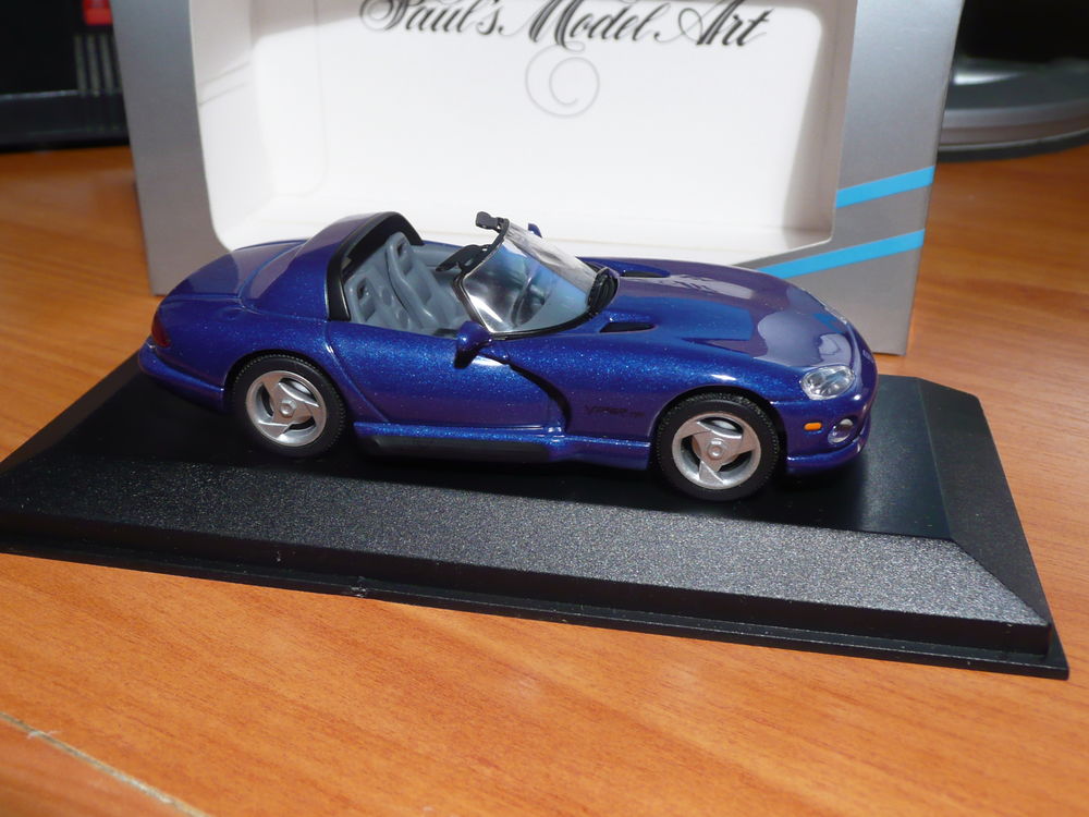 Voiture miniature 1/43 Dodge Viper Cabriolet 1993 
