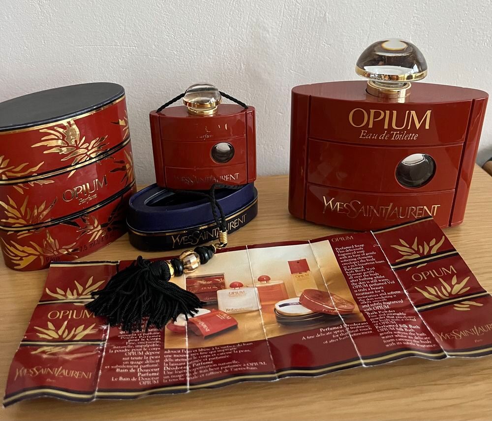 Flacons parfum vides "&nbsp;opium&nbsp;" YSL 
