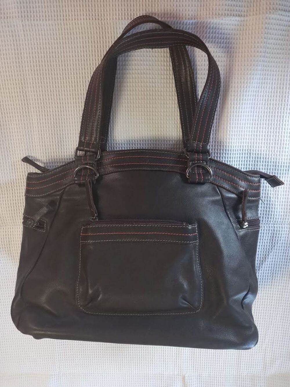 Cuir V&eacute;ritable. Sac &agrave; main Femme. Chic &amp; Fonctionnel. KERENS Maroquinerie