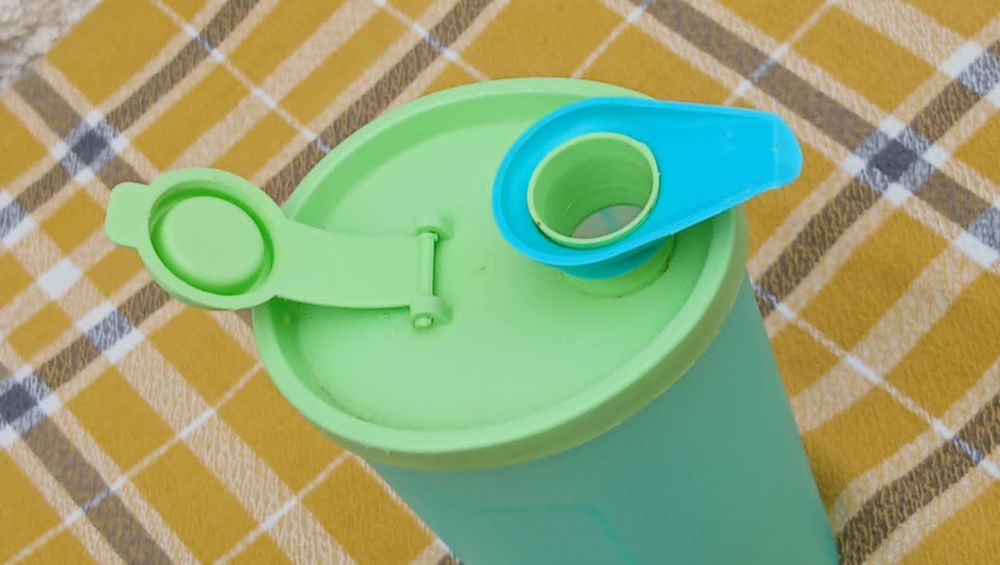 R&eacute;cipient de 50 cl avec Bec Verseur : Tupperware Cuisine