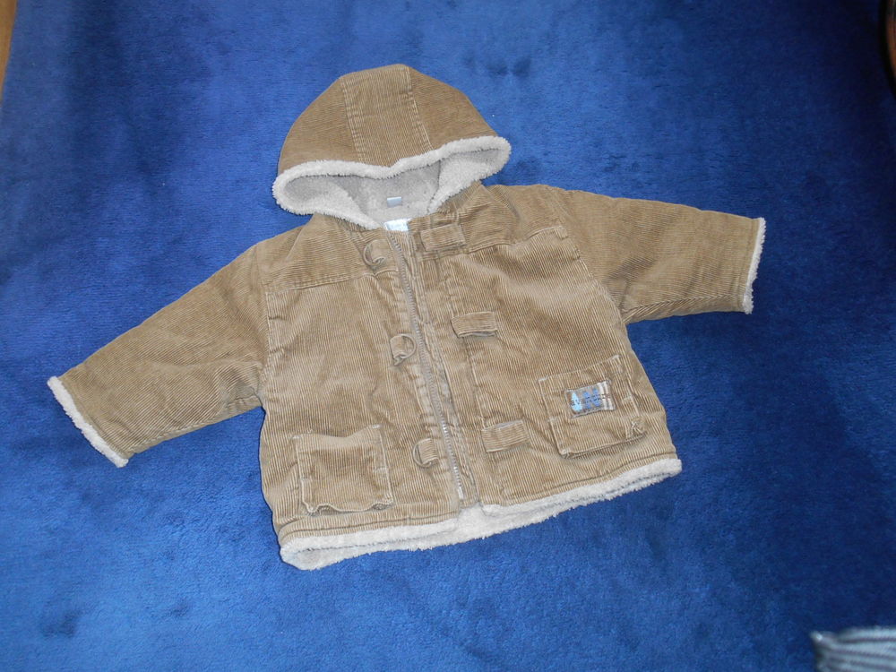 manteau en velours cotel&eacute; fourr&eacute; 12 mois 74cm
Vtements enfants