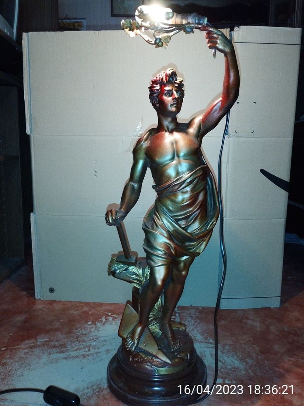 LUMINAIRE LAMPE STATUE LAMPADAIRE DE TABLE MEUBLE Décoration