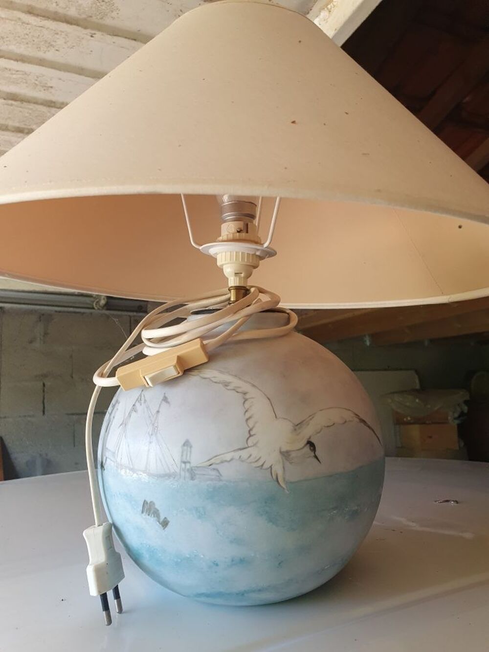 LAMPE AVEC ABAT- JOUR AVEC MOUETTE Décoration