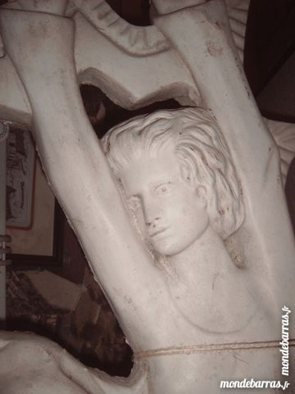 Sculpture de femme en pierre 70 kg 