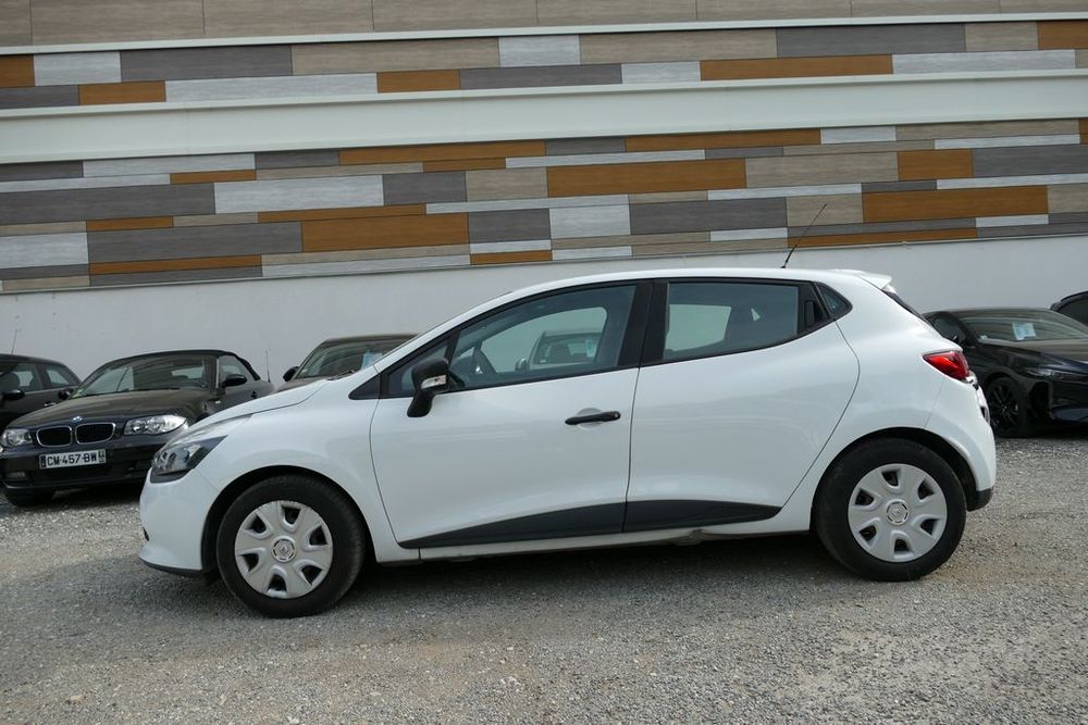 Clio IV CLIO IV SOCIETE DCI 90 ENERGY ECO2 AIR 82G 2015 occasion 13600 La Ciotat
