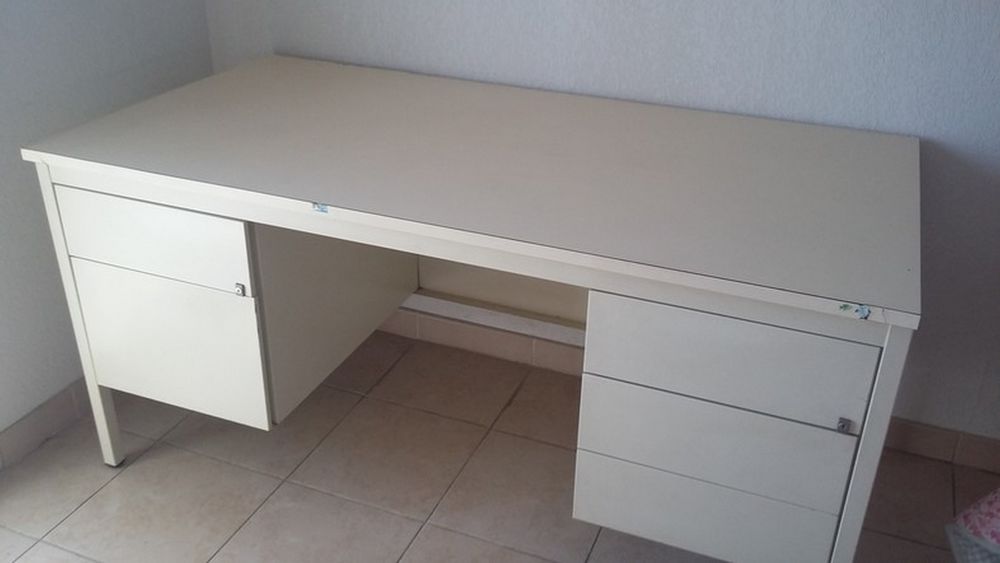 bureau laqu&eacute; blanc Meubles