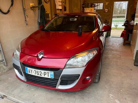 Renault megane iii M&eacute;gane III Coup&eacute; 2.0 16V 2