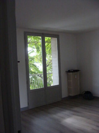  Appartement � louer 2 pi�ces 52 m� Valence