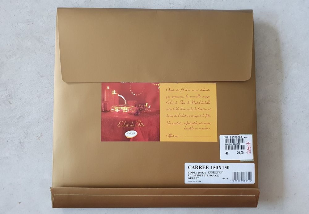 Nappe NYDEL: "Eclat de F&ecirc;te", orn&eacute;e de fil d'or Cuisine
