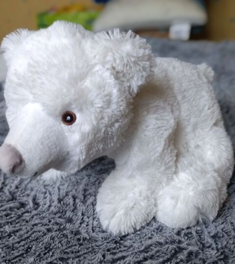 Peluche ourson blanc 
Tout doux 5 Oloron-Sainte-Marie (64)
