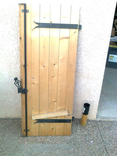 paires volets neufs bois-100X128,50 cm- 50 Villeneuve-de-Berg (07)