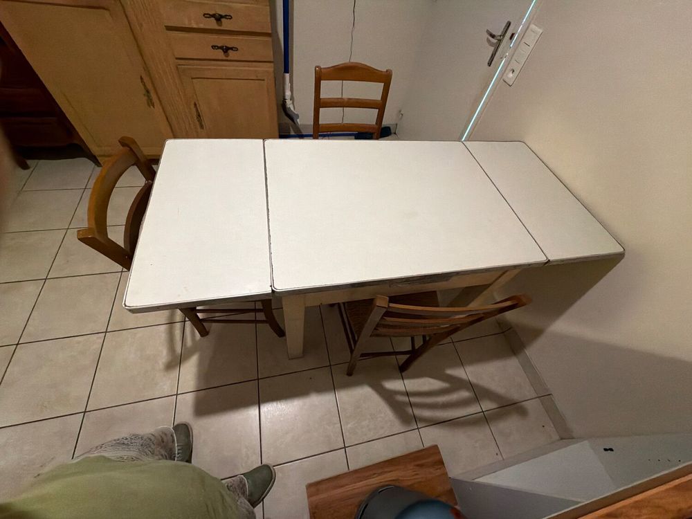 Table cuisine et chaises Meubles