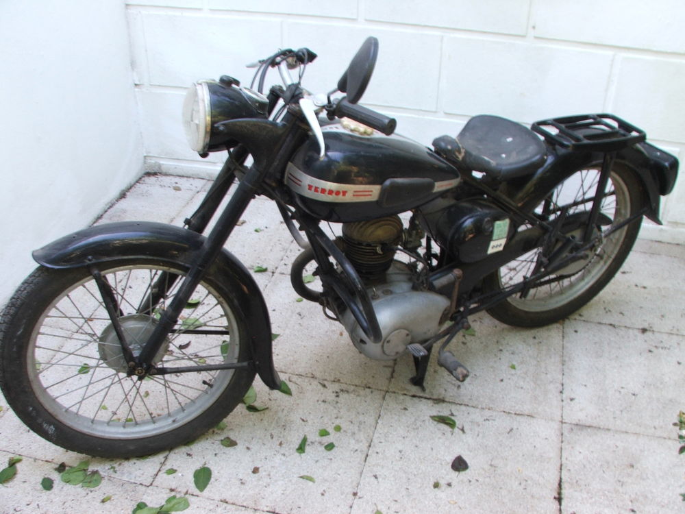 DIVERS 1952 occasion 56170 Quiberon