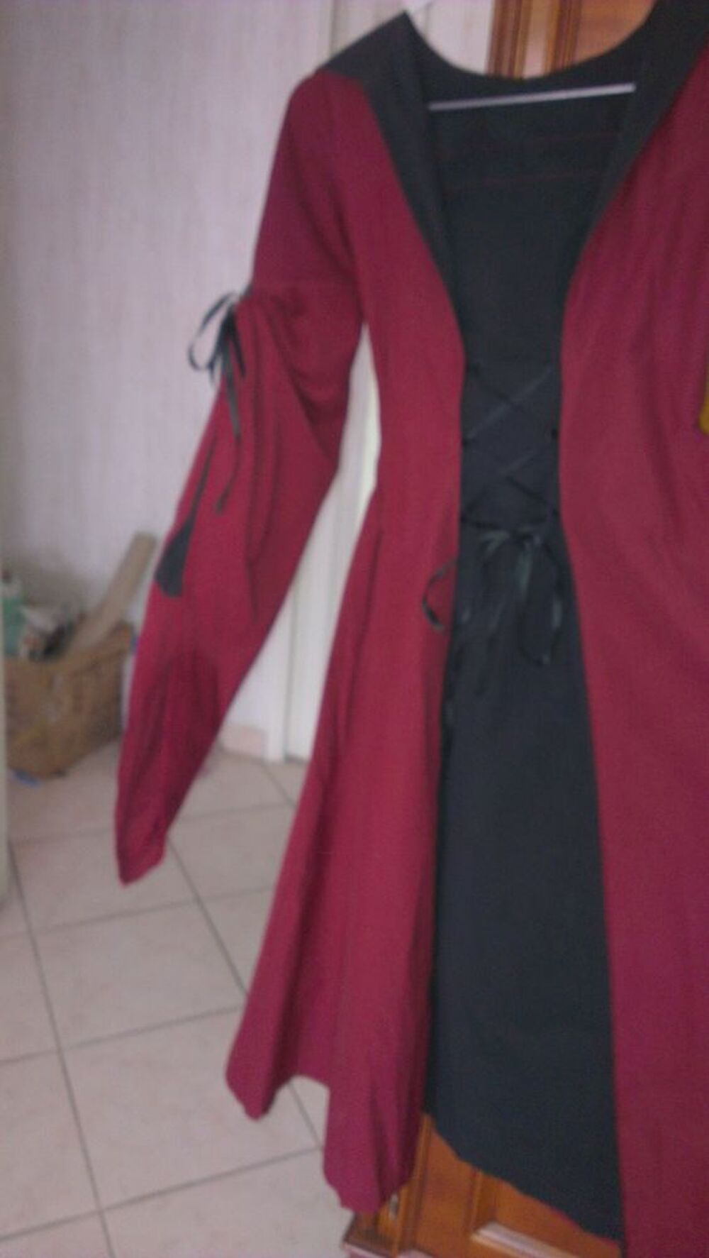 Robe m&eacute;di&eacute;vale enfant Vêtements enfants