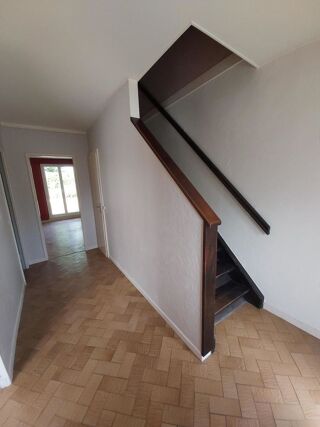Location Villa Maison type 5 avec garage double et jardin Cormontreuil