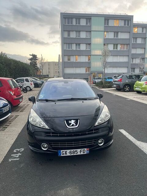 Peugeot 207 1.6 HDi 16v 90ch Sport
