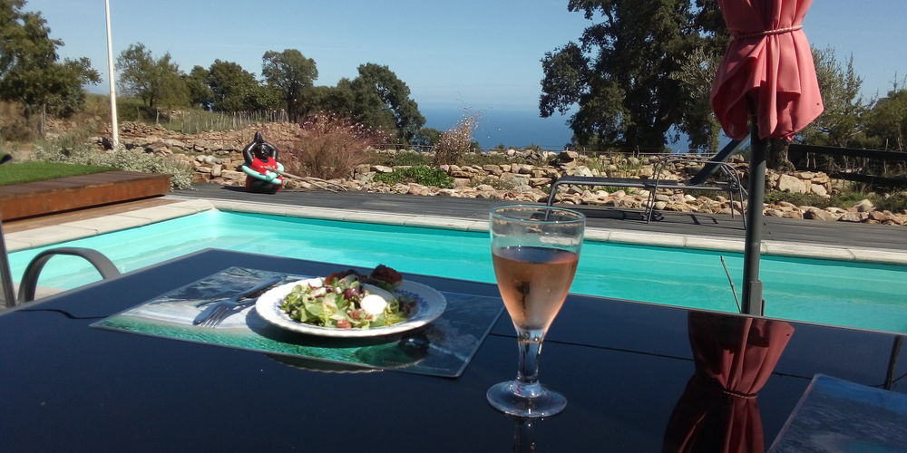 Vente Villa villa contemporaire;facade pierres en Corse Sari-solenzara