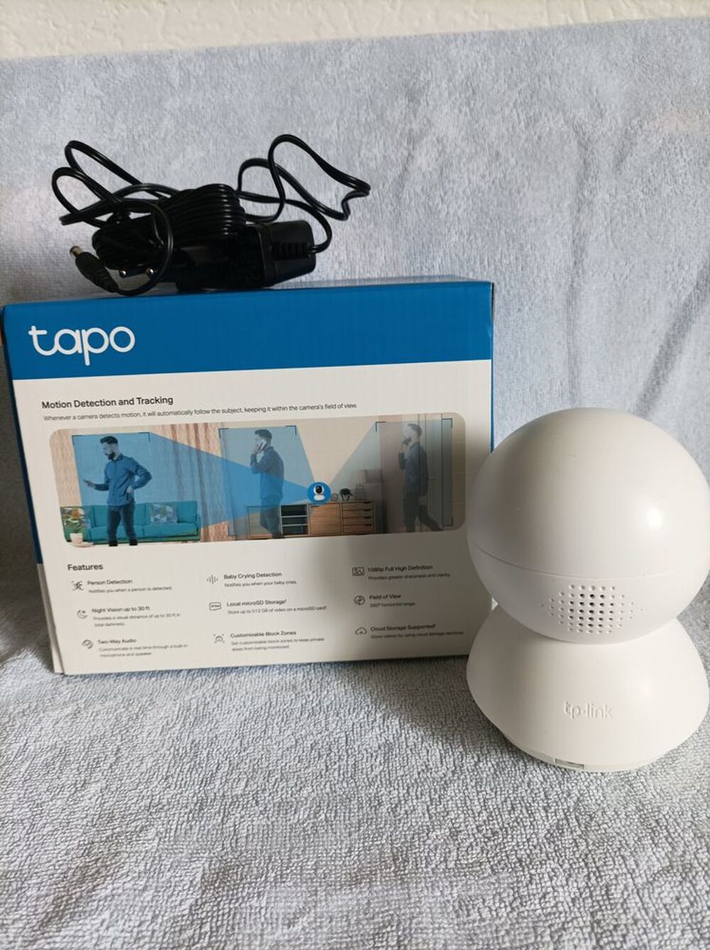 Cam&eacute;ra de vid&eacute;osurveillance WiFi Panoramique et inclinable. Audio et hifi