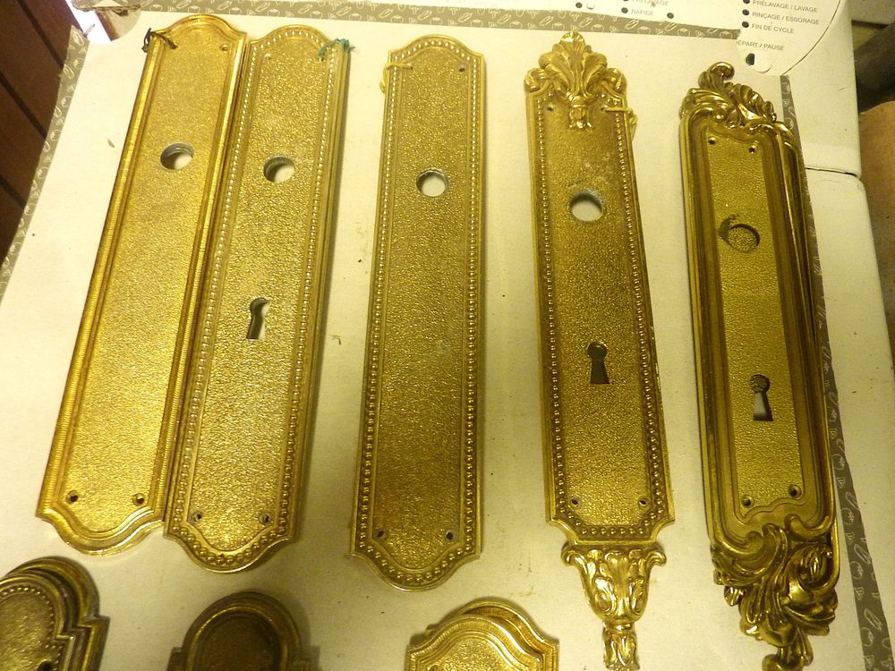 plaques propret&eacute;s et divers Décoration