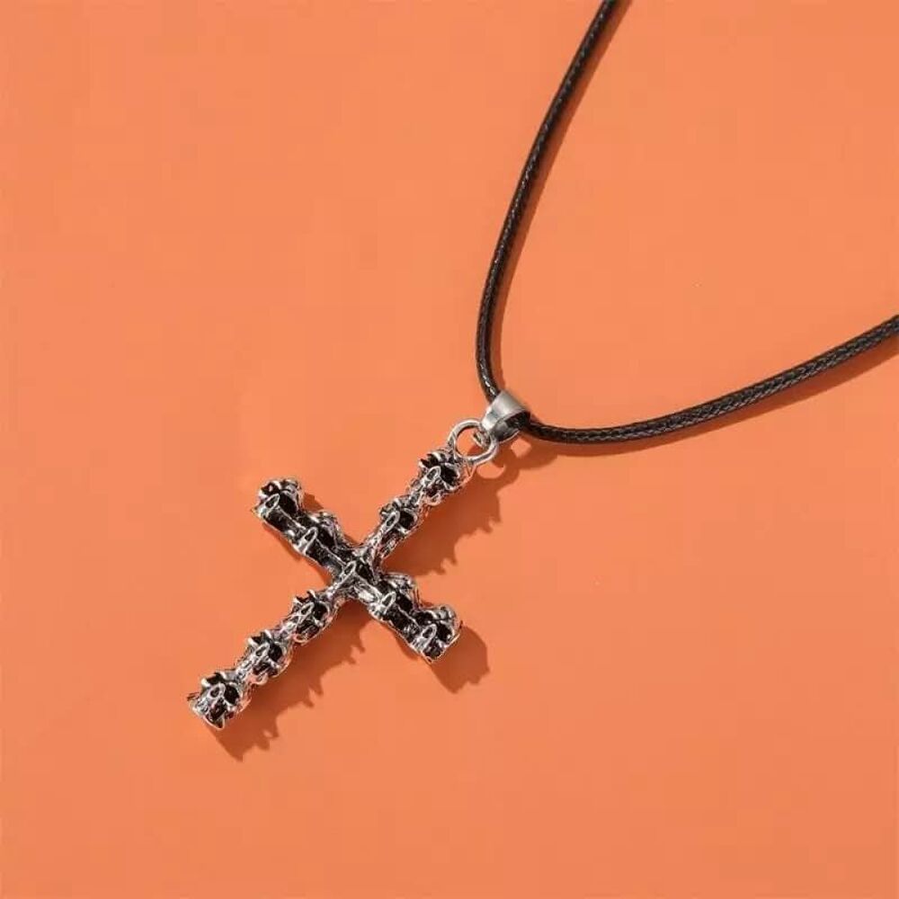 Collier croix tete de mort unisex Bijoux et montres