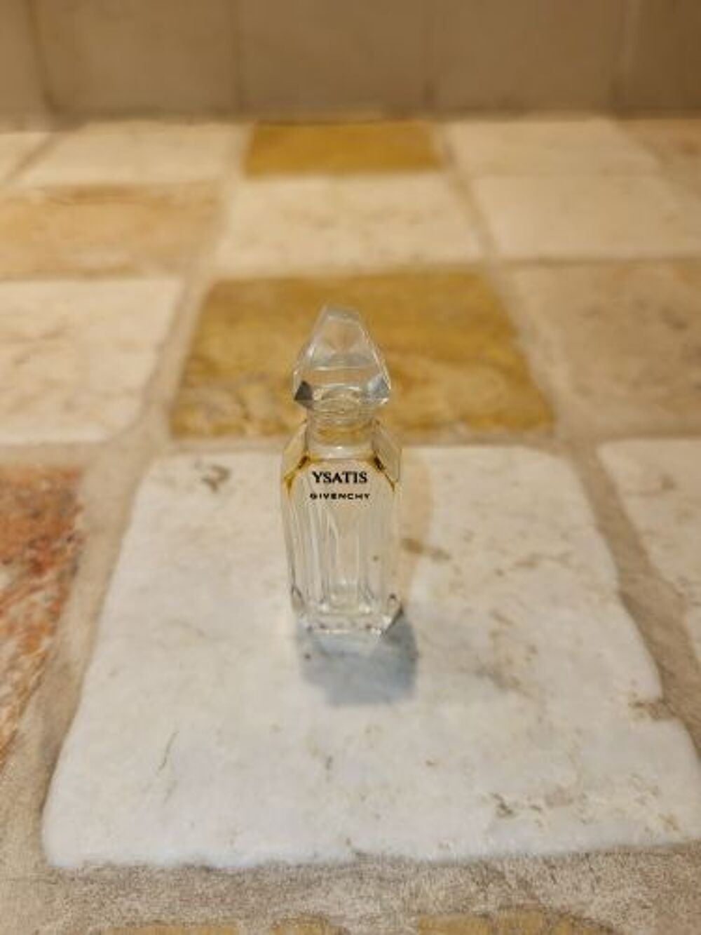 Flacon de parfum miniature 