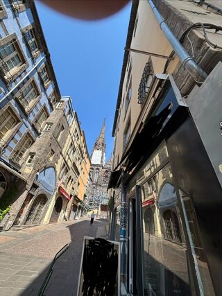 Location Autre Local commercial boutique magasin rue des gras piétonne Clermont-ferrand
