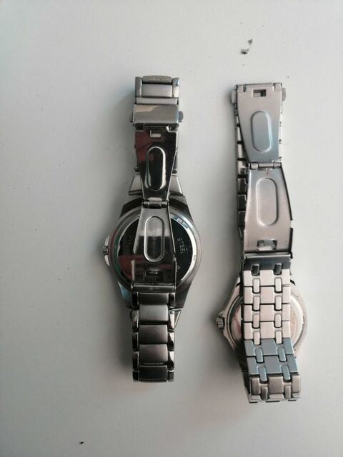deux Montres en Oyonnax (01)