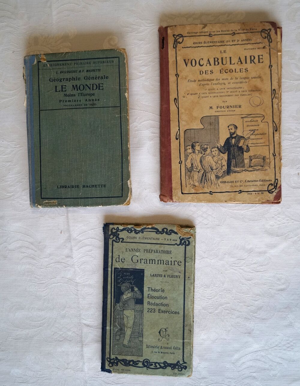 LIVRES SCOLAIRES ANCIENS DE 1908 -1911- 1928 